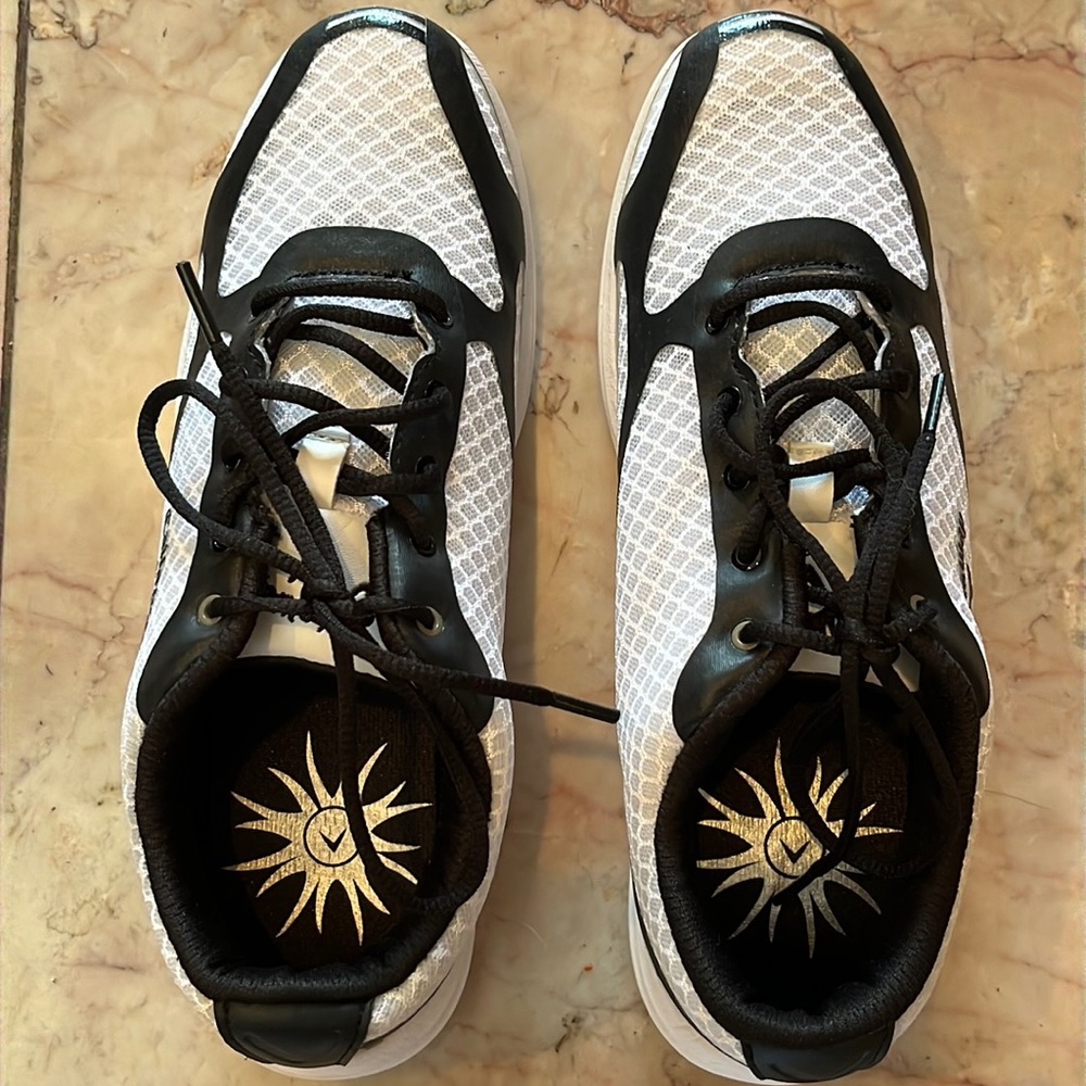 7.5M Callaway Golf Shoes